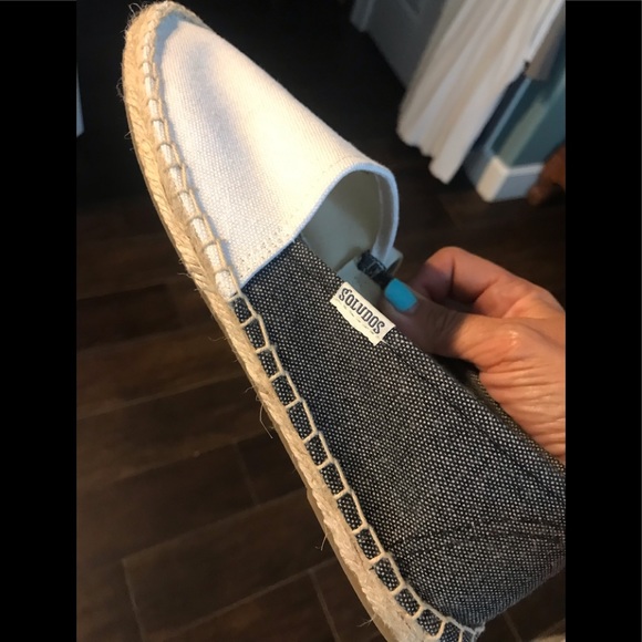 Soludos Shoes - Soludos Two-Tone Espadrille Slip-On in White and Navy Chambray